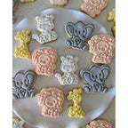 Jungle Animals- Giraffe Cookie Cutter And Embosser Stamp