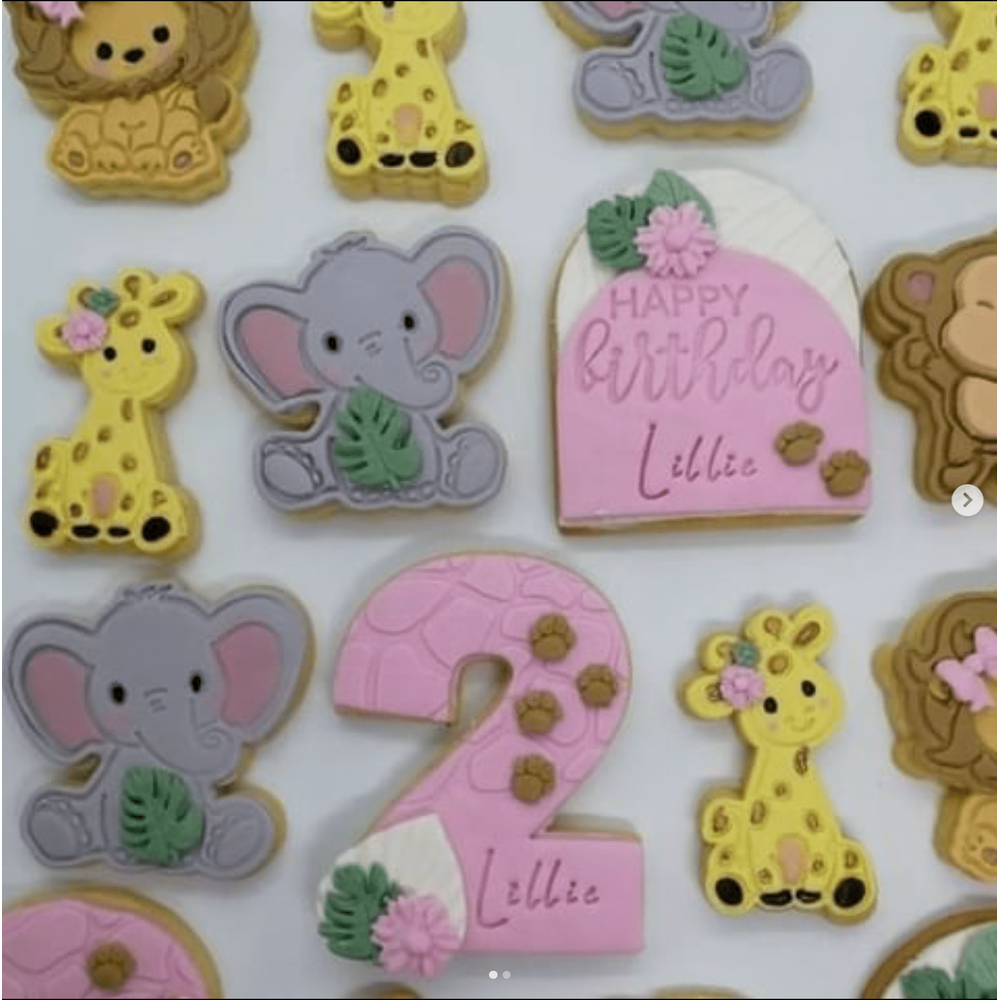 Jungle Animals- Giraffe Cookie Cutter And Embosser Stamp
