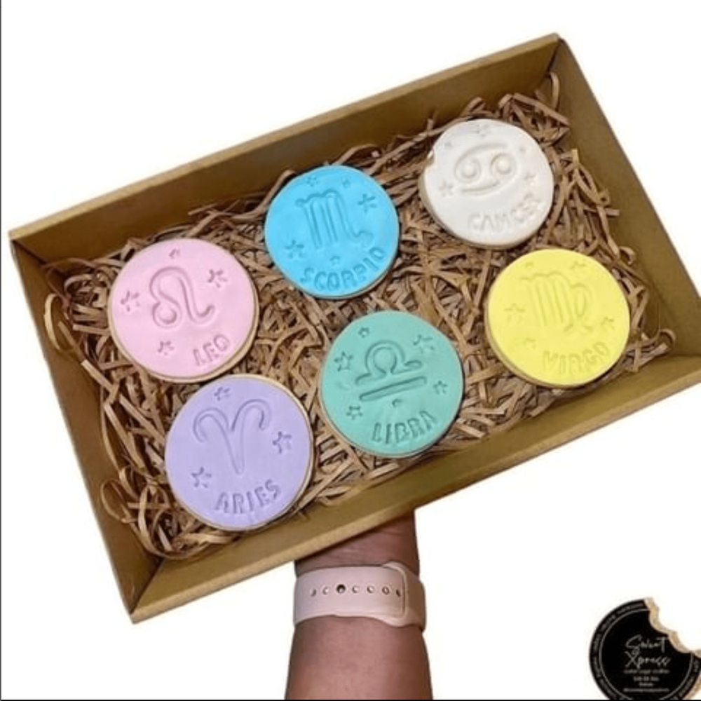 Leo Cookie Cutter and Embosser Stamp